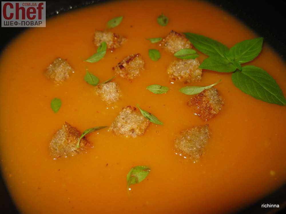 Овочево-томатний суп-пюре