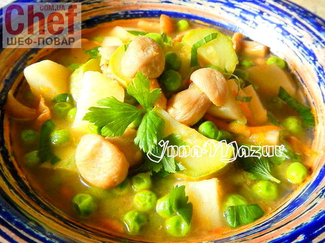 Овочевий суп з кабачковою ікрою