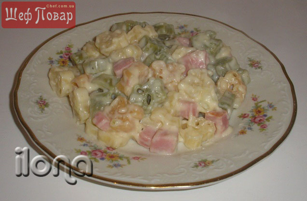 Макароны с соусом