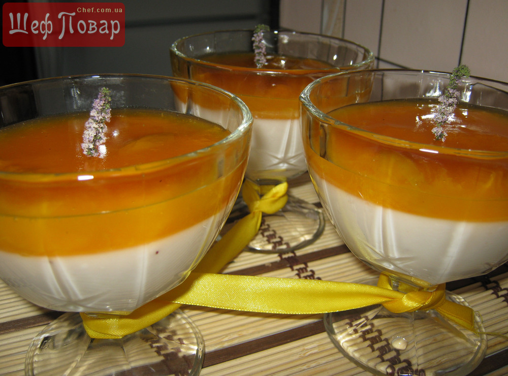 Йогуртовый десерт с абрикосами \