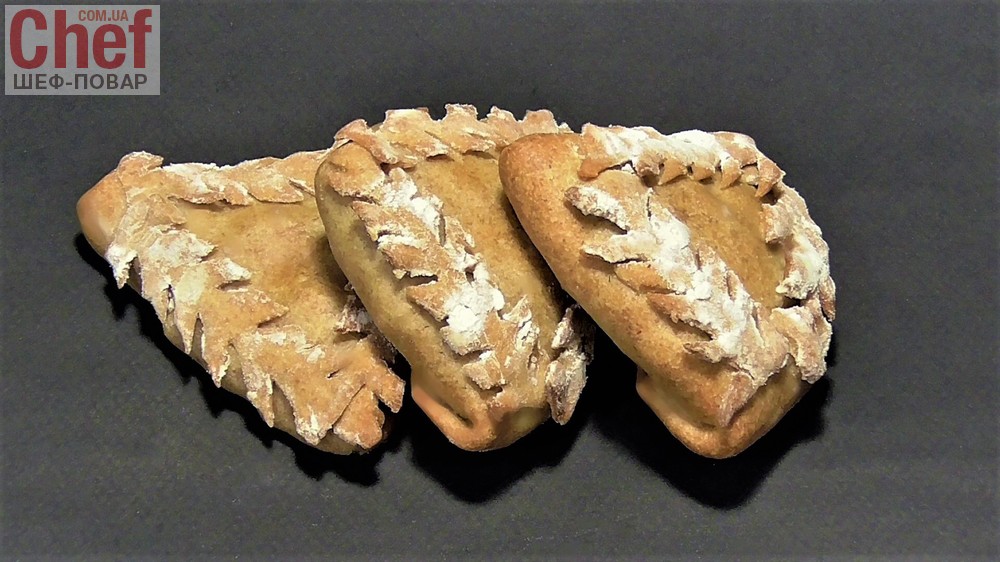 Постные ржаные пирожки с картофелем