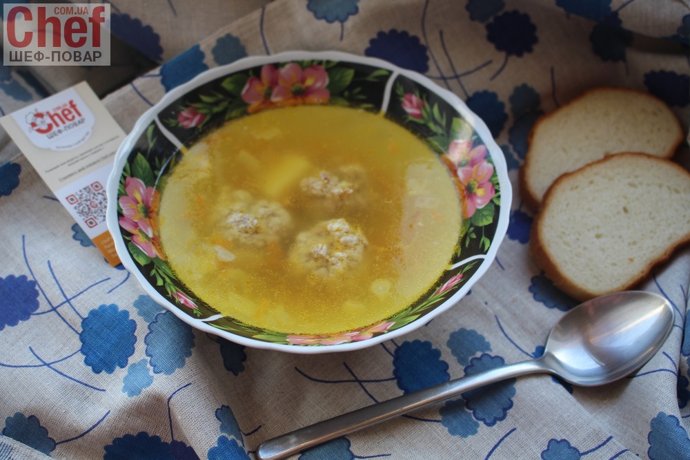 Гороховий суп з фрикадельками (мультиварка)